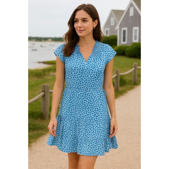 Vineyard Vines Silk Blend Flowy Short Sleeve Dress Blue Leaf Print - Size XS - Picture 1 of 10